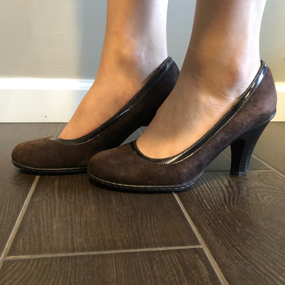Brown Suede Kitten Heels